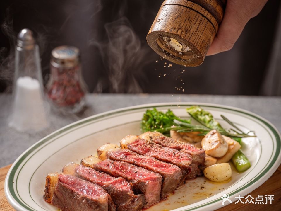 莱茵西餐·岩烤牛扒