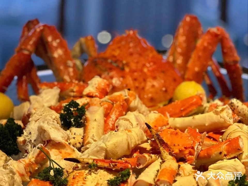 广州花园酒店·凌璇阁旋转餐厅CAROUSEL360