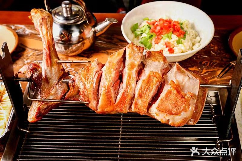 原始鞑子炭火烤羊腿(道外宏图街总店)