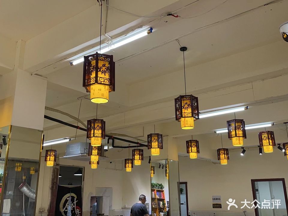 聚元美食猪肚包鸡炒菜(海口店)