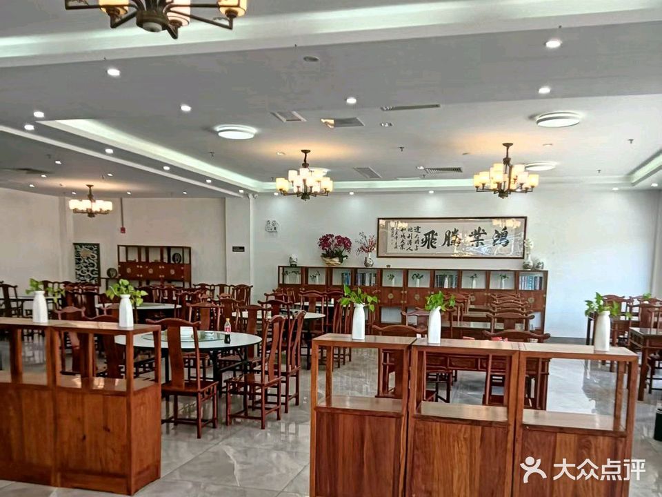 龙圣酒店(龙栖湾温泉1号店)