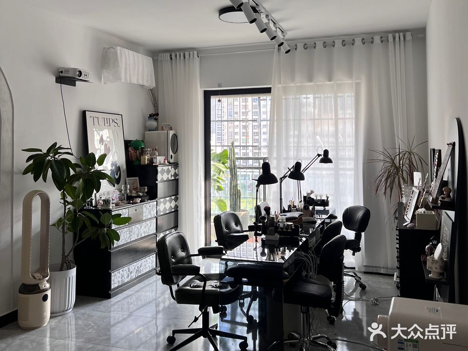 茉奈美学美甲工作室