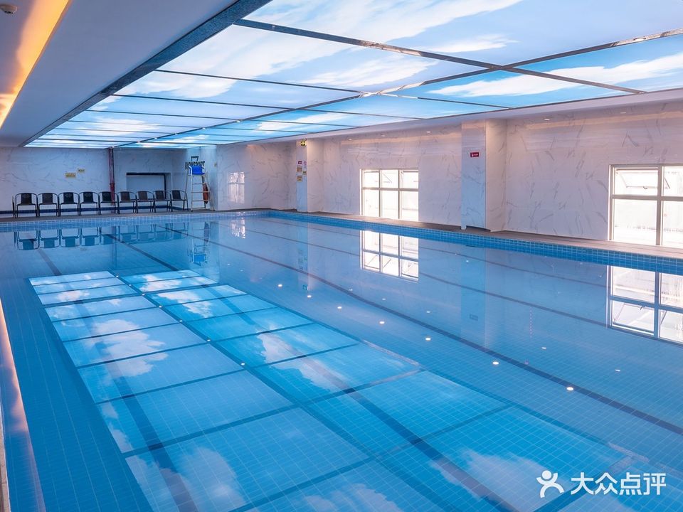 力可游泳健身(台山万达店)