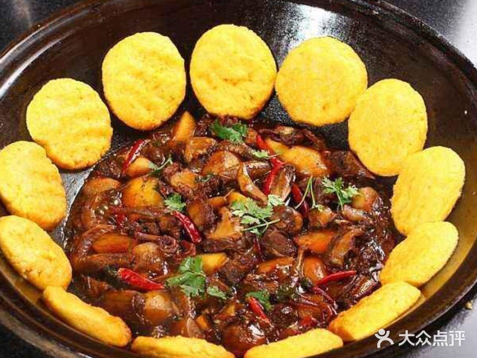 东北铁锅炖(湖光圣希小镇湛江科技学院店)