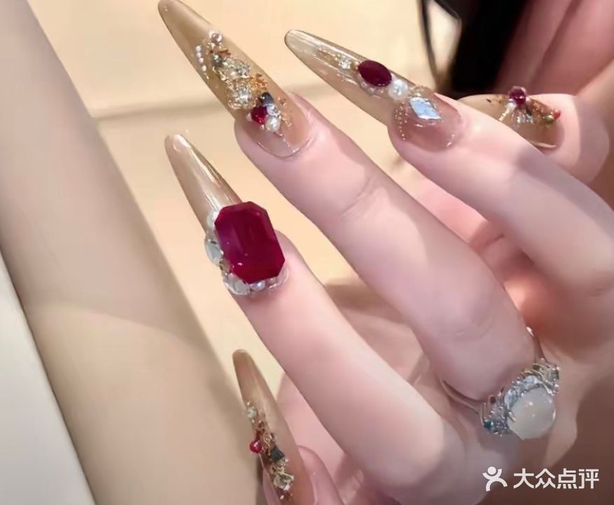 七女美业美容美甲