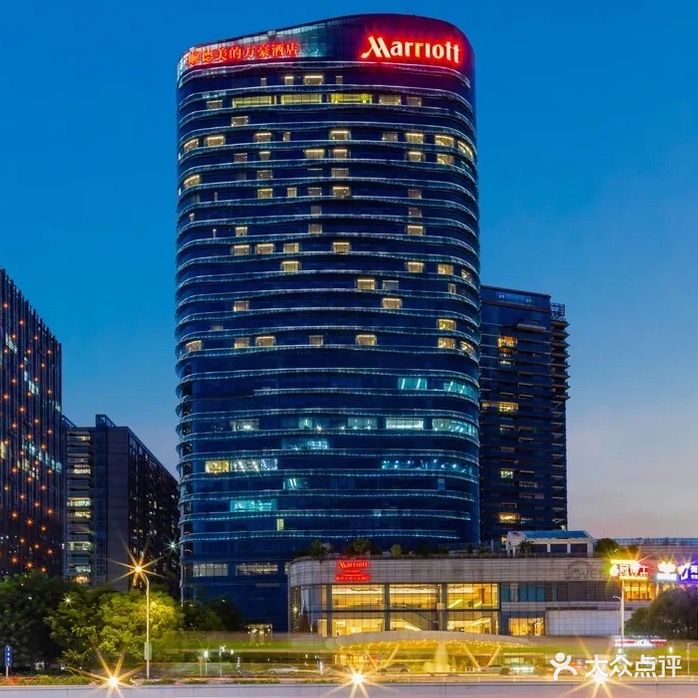 佛山顺德美的万豪酒店游泳健身中心