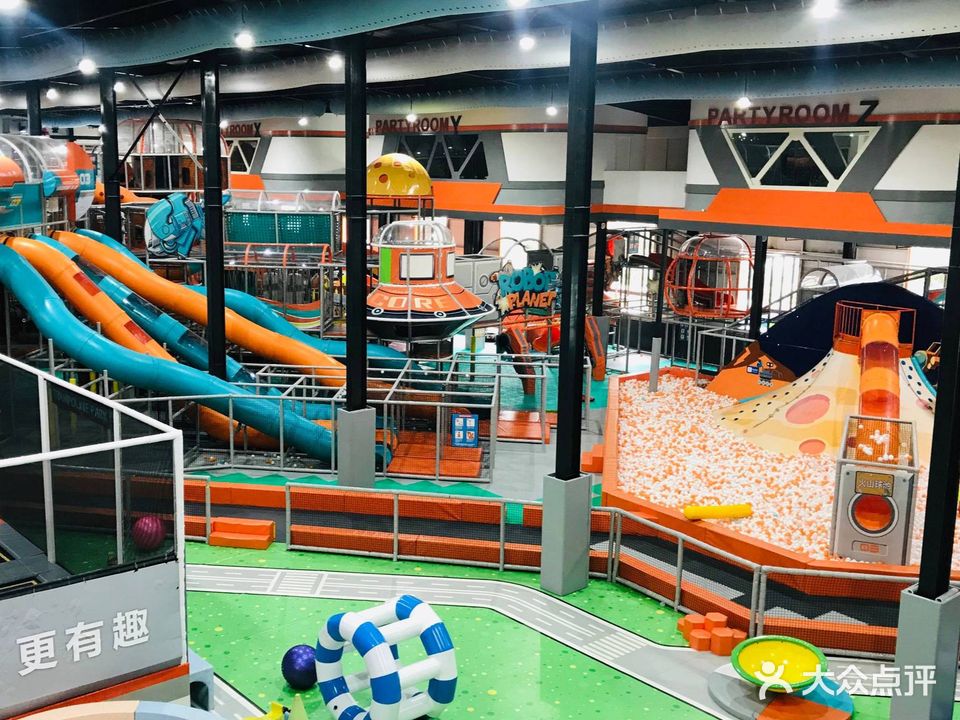 吉姆天地青少年儿童成长教育综合体能运动中心