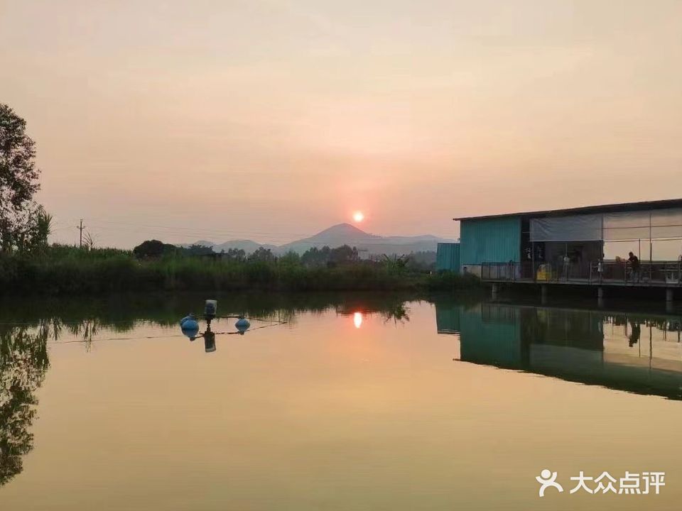 筷乐逸家美食原生态钓鱼场