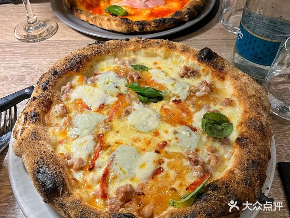 Doc意式窑烤披萨(33小镇店)