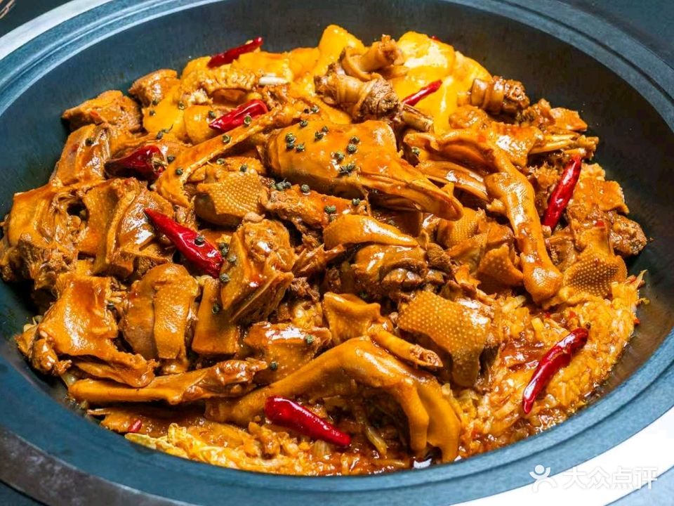 一食为乡·东北铁锅炖(长江壹号生活广场店)