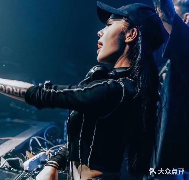 卡蜜儿·酒吧·CLUB(罗村店)