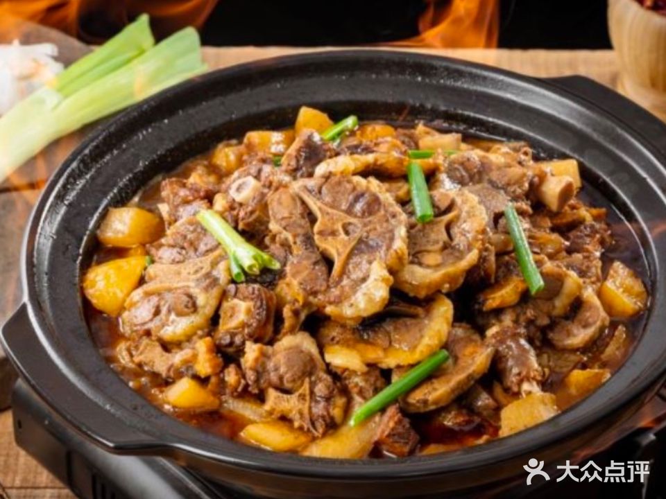 馋牛·牛排牛尾一锅香(横琴购店)