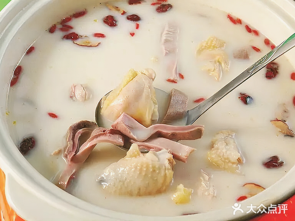 鲜辣世家湘川菜·猪肚鸡·石锅鱼(福永店)