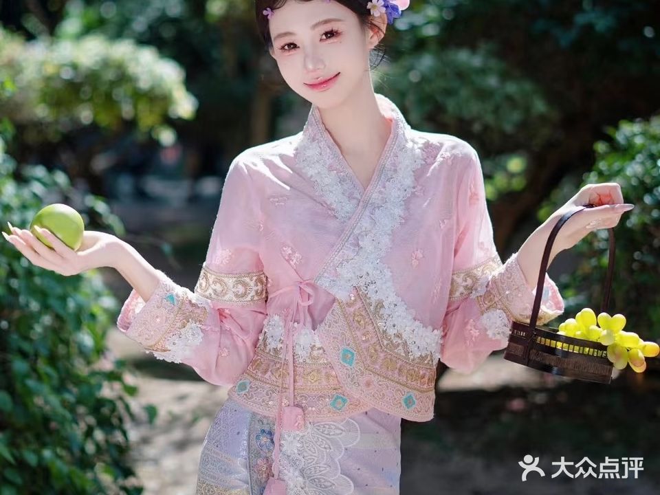 曼听御花园-曼听佛牙寺