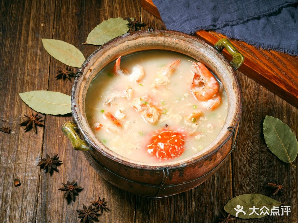 潮聚城菜馆·海鲜·地道潮汕菜(创意产业园店)