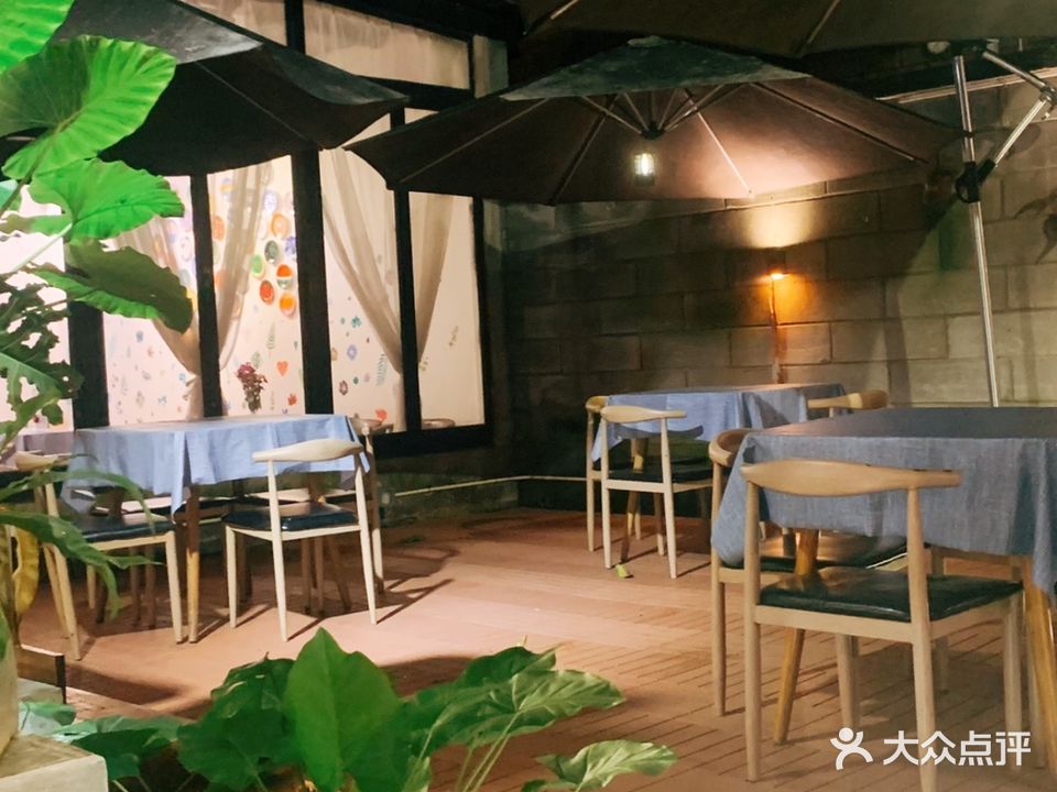 内礼庭院餐厅(迎宾二路店)